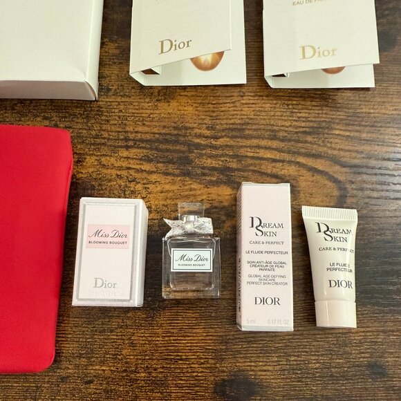 DIOR Beauty Red and Black Metal Zipper Pouch New - Limited Edition - Picture 2 of 9